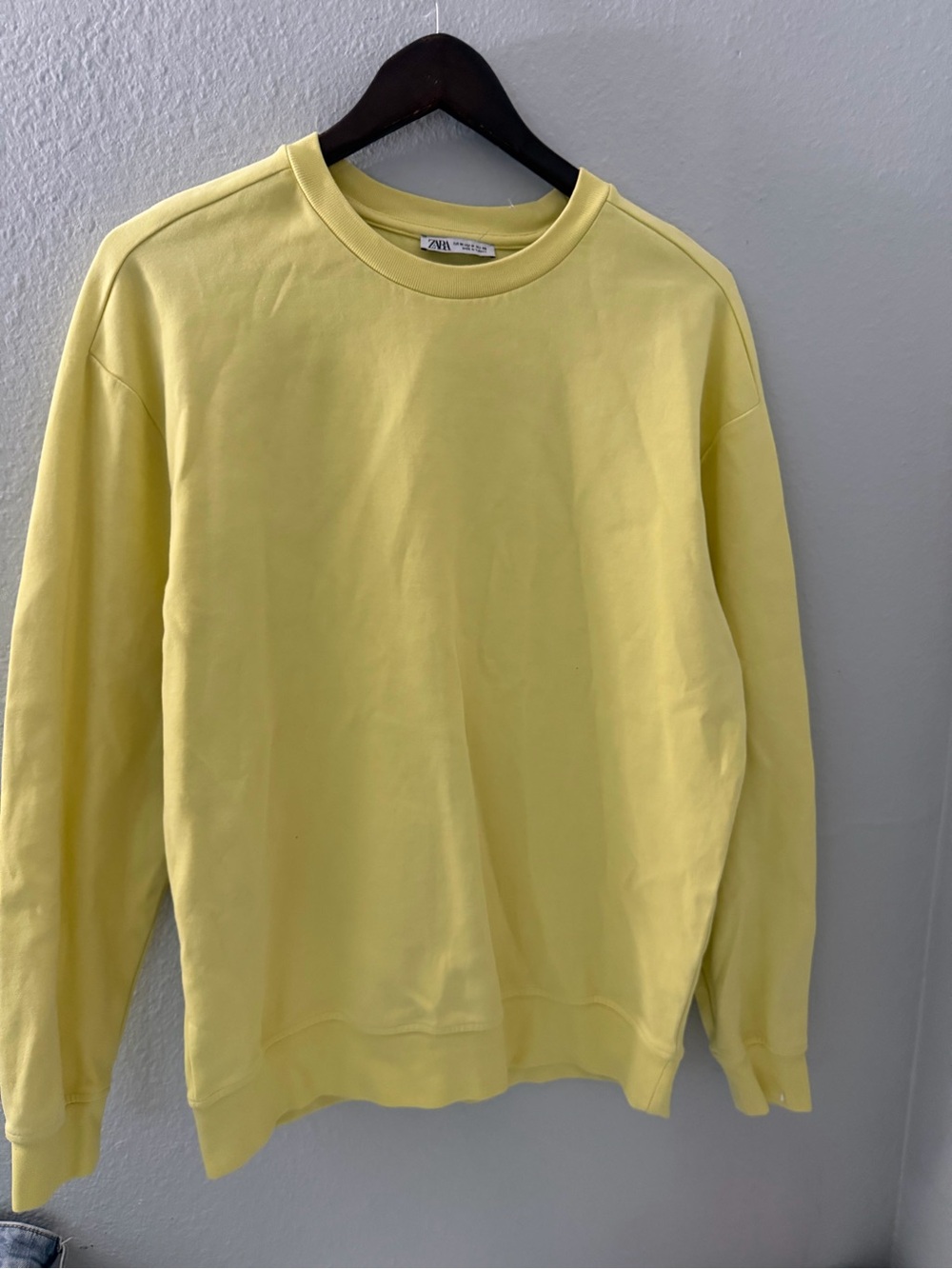 Zara Men Pale Yellow Crewneck Sweatshirt